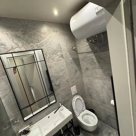 Orsea's 1 Apartment Selitë e Vogël